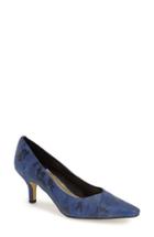 Women's Bella Vita 'wow' Kitten Heel Pump Ww - Blue