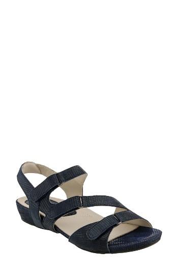 Women's Earthies Nova Strappy Sandal M - Blue