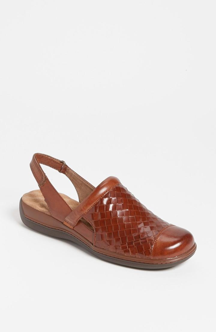 Women's Softwalk 'salina' Clog .5 M - Brown