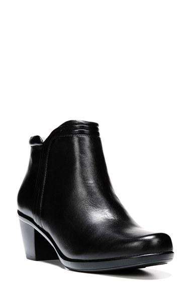Women's Naturalizer 'elisabeth' Block Heel Bootie