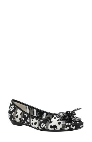 Women's J. Renee 'edie' Skimmer Flat .5 B - Black