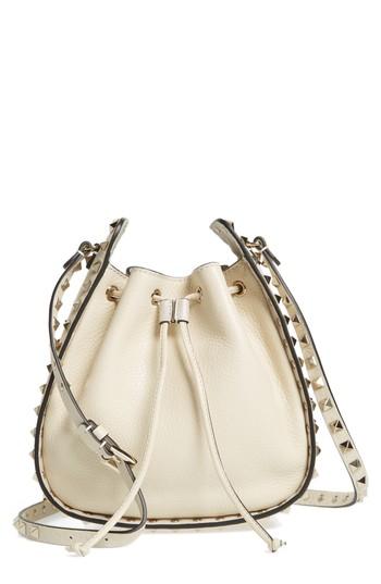 Valentino Garavani Rockstud Leather Bucket Bag - Ivory