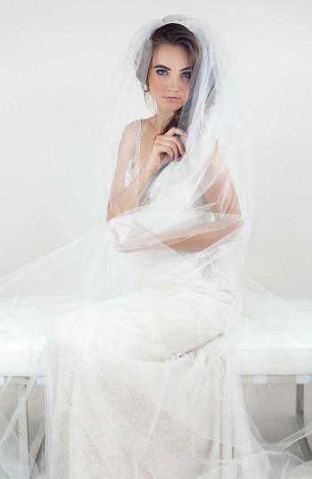 Veil Trends Peridot Mesh Veil, Size - Ivory