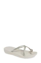 Women's Fitflop Iqushion(tm) Wave Ergonomic Flip Flop M - Metallic