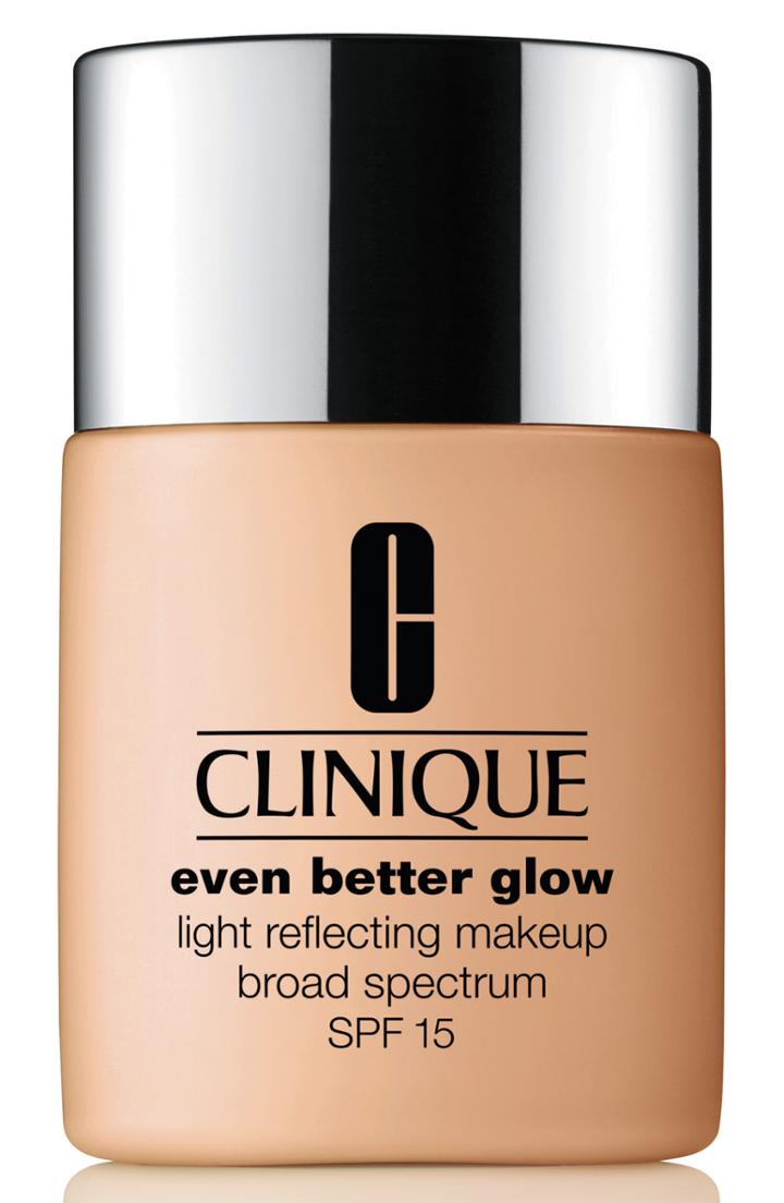 Clinique Even Better Glow Light Reflecting Makeup Broad Spectrum Spf 15 - 22 Ecru