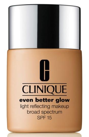 Clinique Even Better Glow Light Reflecting Makeup Broad Spectrum Spf 15 - Toasted Almond