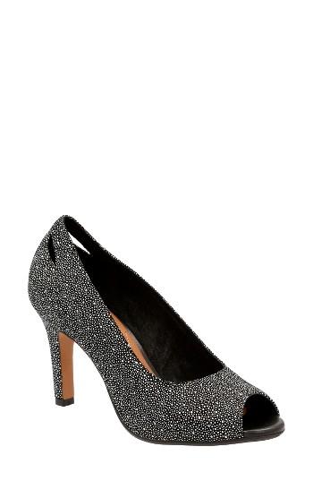 Women's Clarks Heavenly Maze Peep Toe Pump M - Black