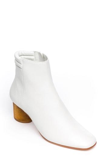 Women's Bernardo Izzy Bootie M - White