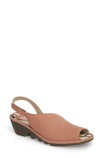 Women's Fly London Palp Wedge Sandal .5-6us / 36eu - Red