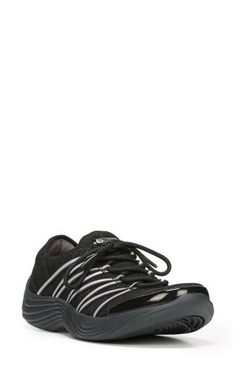 Women's Bzees Tender Sneaker .5 M - Black