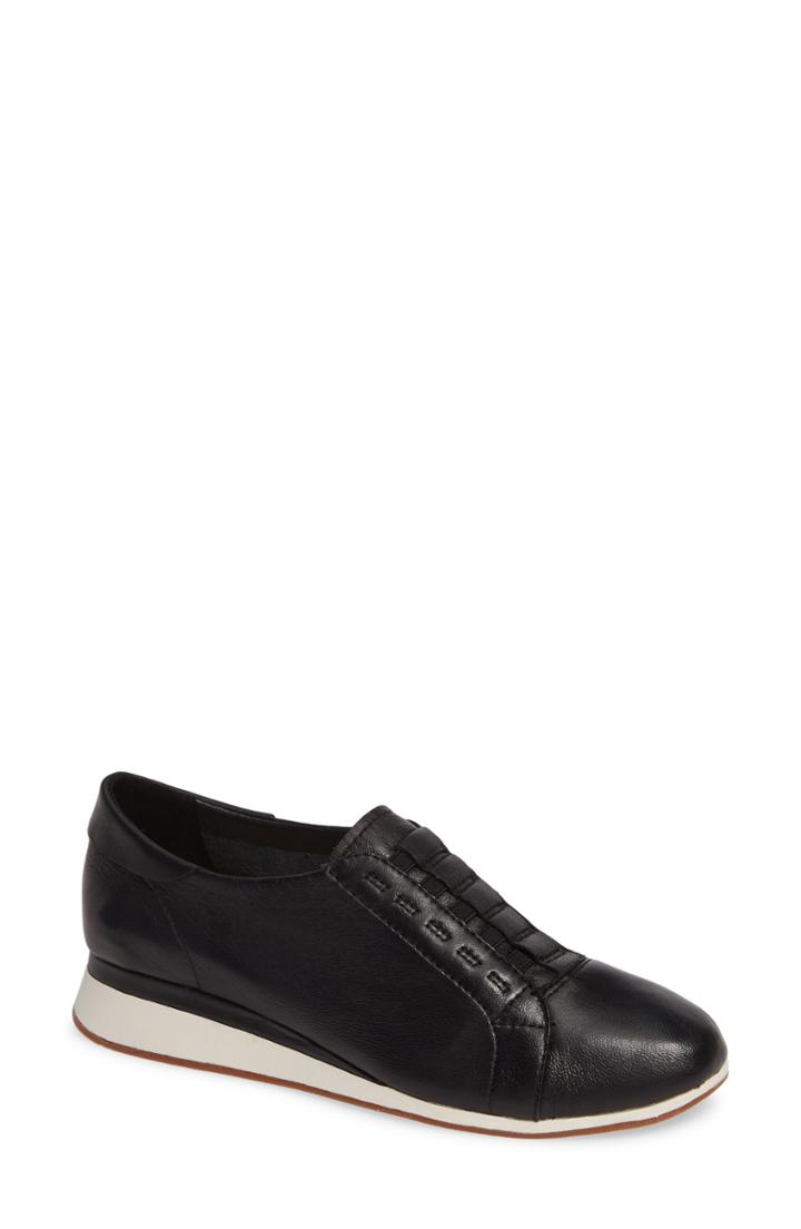 Women's Hush Puppies Evaro Slip-on Sneaker .5 M - Black