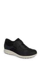 Women's Clarks Un Adorn Lo Sneaker M - Black