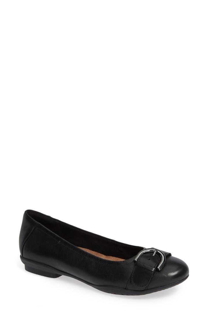 Women's Clarks Neenah Lark Flat M - Black