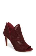 Women's Vince Camuto Vatena Bootie .5 M - Red
