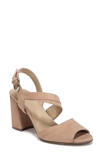 Women's Naturalizer Terah Sandal .5 M - Beige