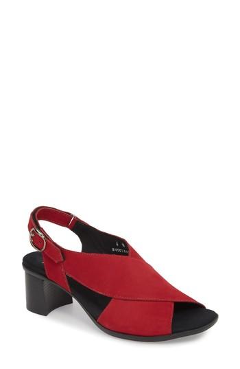 Women's Munro Laine Block Heel Sandal N - Red