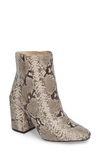 Women's Vince Camuto Destilly 2 Bootie .5 M - White