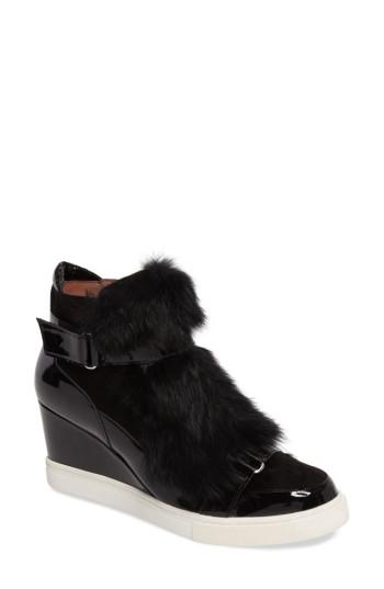 Women's Linea Paolo Frisky Wedge Sneaker .5 M - Black