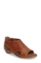 Women's Comfortiva Rina Wedge Sandal .5 M - Brown