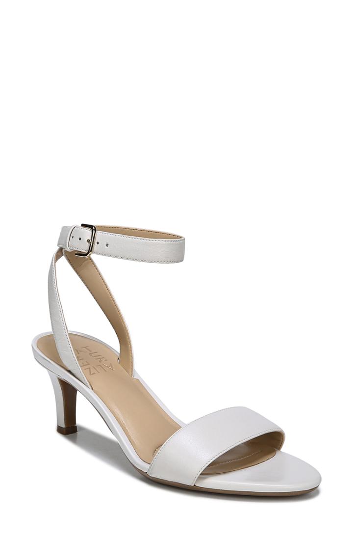 Women's Naturalizer Tinda Sandal .5 M - Beige