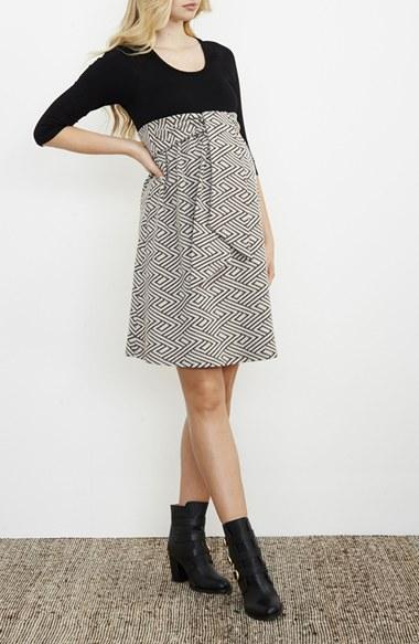 Women's Maternal America Scoop Neck Maternity Dress - Ivory