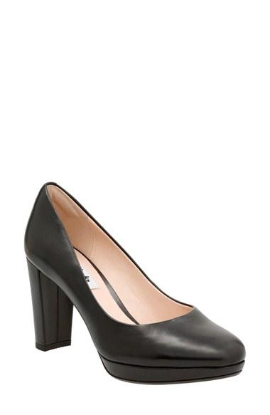 Women's Clarks Kendra Sienna Almond Toe Pump .5 M - Black