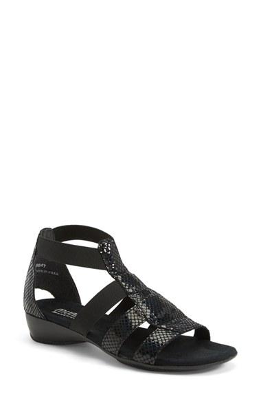 Women's Munro 'zena' Snake Embossed Sandal M - Black