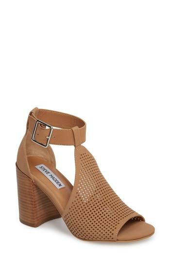 Women's Steve Madden Sawyer Sandal .5 M - Brown