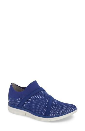 Women's Merrell Zoe Sojourn Knit Sneaker M - Blue