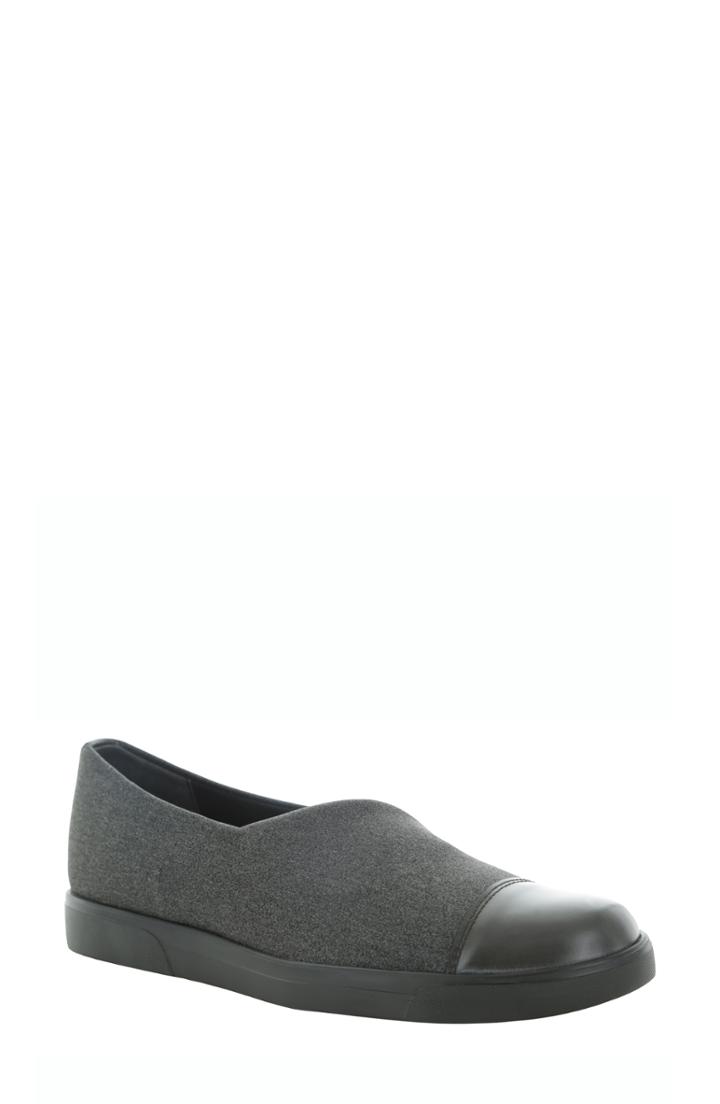 Women's Munro Plum Slip-on Flat W - Grey