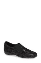 Women's Vaneli 'attie' Colorblock Slip-on Flat .5 M - Black