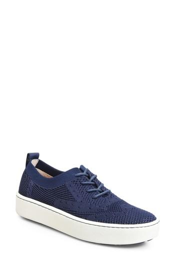 Women's B?rn Sunburst Wingtip Sneaker M - Blue