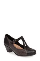 Women's Earth 'wanderlust' T-strap Pump M - Black