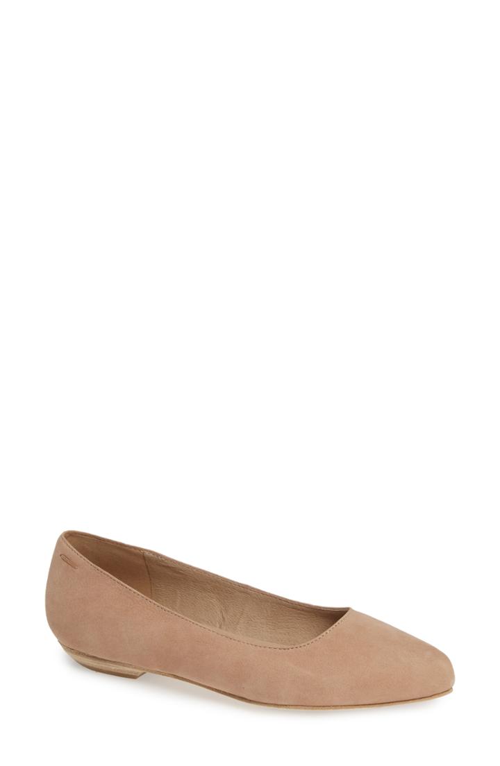Women's Eileen Fisher Jil Flat M - Beige