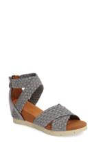 Women's Bernie Mev. Honesty Sandal Us / 38eu - Metallic