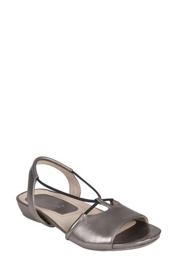 Women's Earthies Lacona Sandal M - Metallic