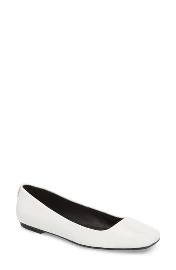 Women's Calvin Klein Enith Flat .5 M - White