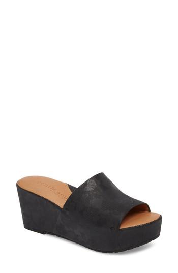 Women's Gentle Souls Forella Slide Sandal .5 M - Black