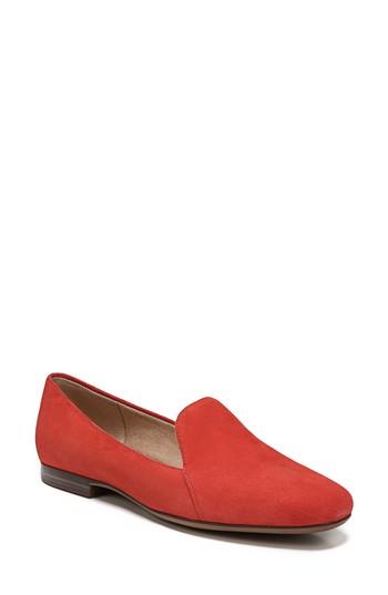Women's Naturalizer Emiline Flat Loafer W - Red