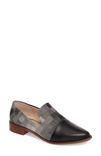 Women's Kelsi Dagger Brooklyn Amber Loafer Flat .5 M - Black
