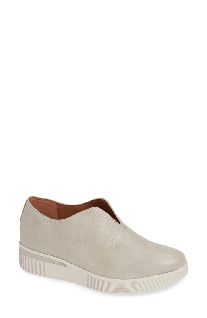 Women's Gentle Souls By Kenneth Cole Hanna Slip-on Sneaker .5 M - Grey