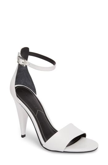 Women's Kendall + Kylie Emilee Sandal .5 M - White