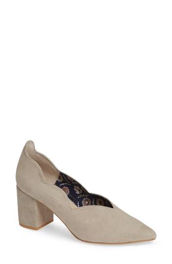 Women's Seychelles Cascade Pump M - Beige