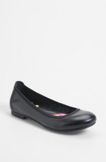 Women's B?rn 'julianne' Flat .5 M - Black