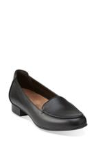 Women's Clarks 'keesha Luca' Loafer Xw - Black