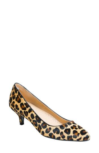 Women's Ukies Phyllis Kitten Heel Pump M - Brown