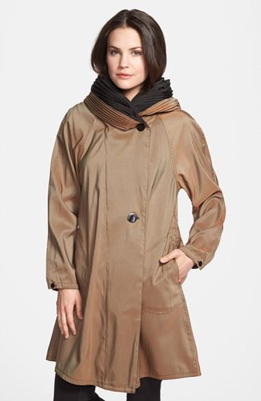 Women's Mycra Pac Designer Wear Reversible Pleat Hood Packable Travel Coat - Beige