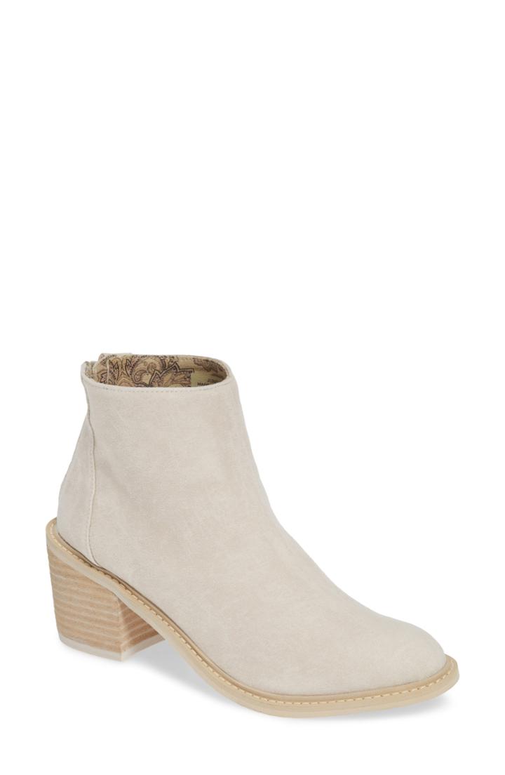 Women's Band Of Gypsies Juno Bootie M - Ivory