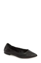 Women's Isola Padra Pointy Toe Flat .5 M - Black