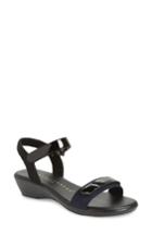 Women's Athena Alexander Sambaa Sandal M - Blue